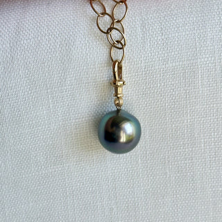Seychelles  Lux Charm with Tahitian Pearl