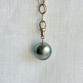 Seychelles  Lux Charm with Tahitian Pearl