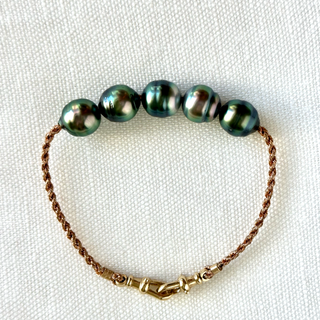 5 Pearl Bracelet in 14K